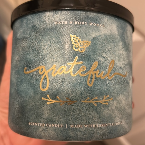 Bath & Body Works Collectors Edition “Grateful” Candle - Picture 6 of 6